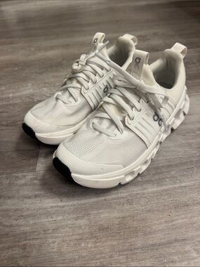 On Cloud Kids Cloudnova White Sneakers